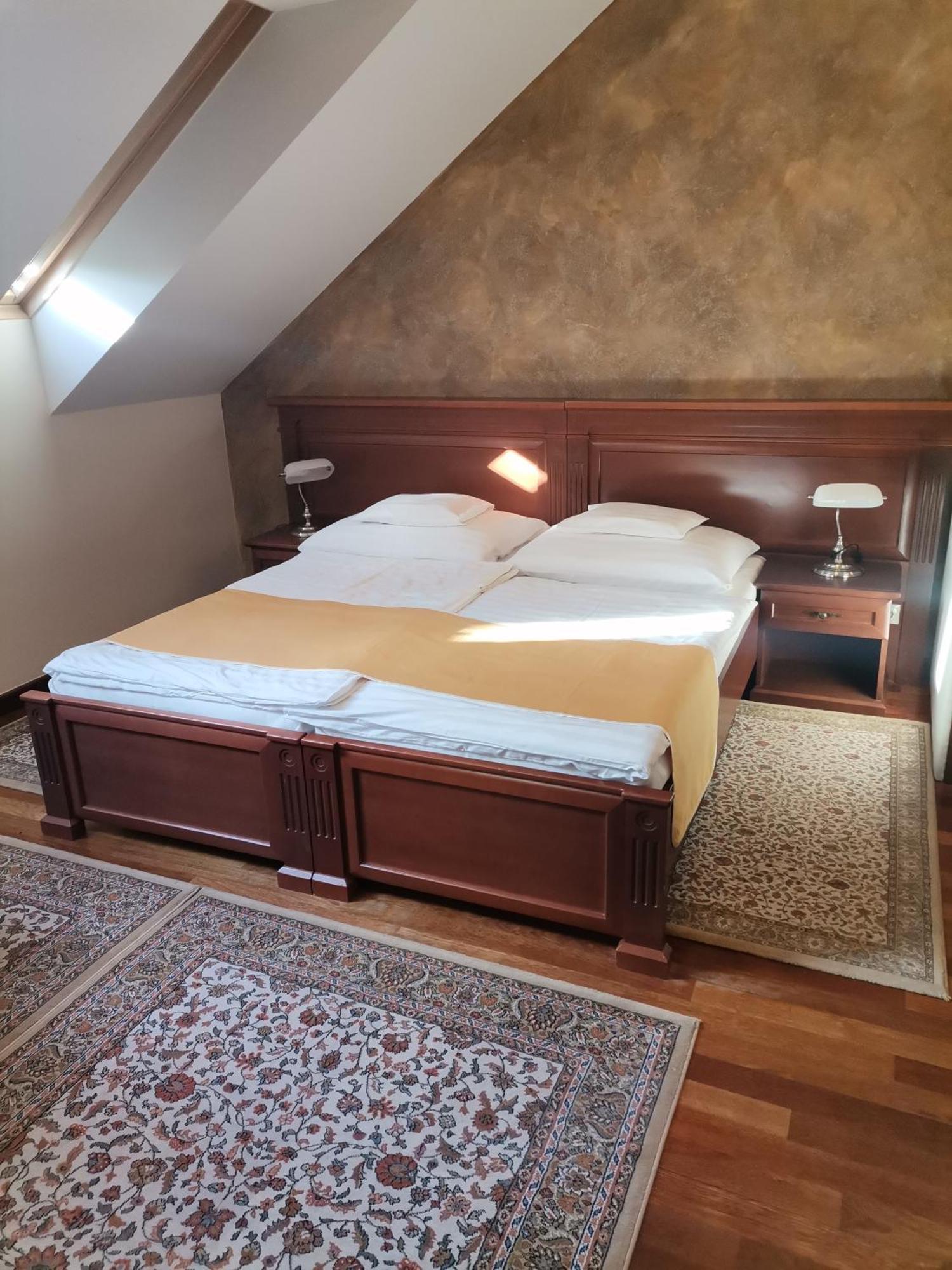 Nimród Bioszálloda és Bioétterem Karcag Esterno foto